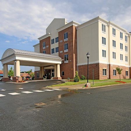 Holiday Inn Express & Suites Charlotte North By Ihg Exterior photo