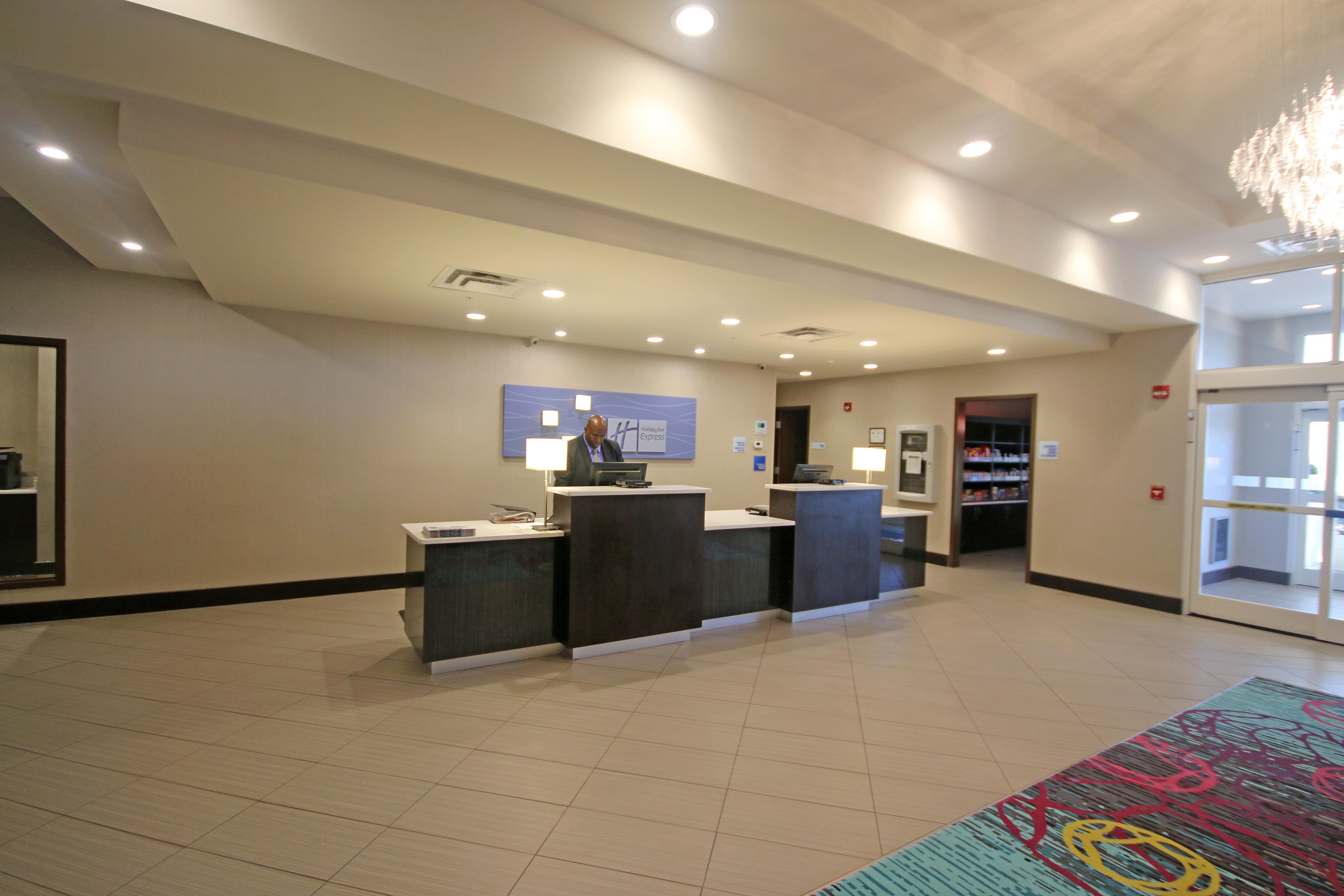Holiday Inn Express & Suites Charlotte North By Ihg Exterior photo